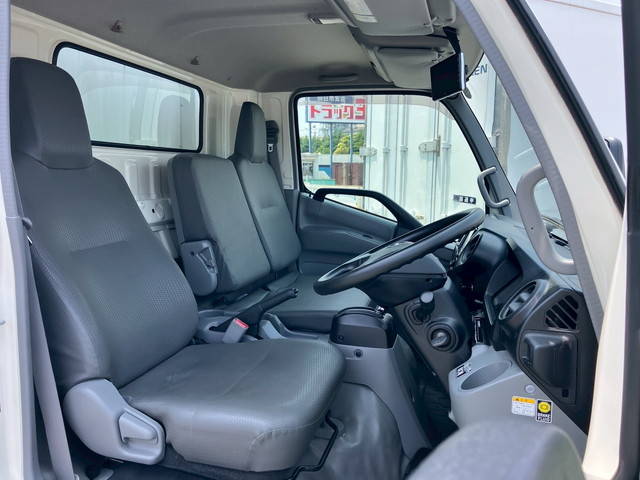 日野デュトロ冷凍車（冷蔵車）小型（2t・3t）[写真33]