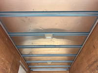 いすゞエルフアルミバン小型（2t・3t）[写真16]