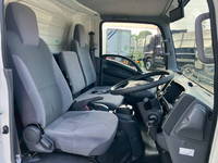 いすゞエルフアルミバン小型（2t・3t）[写真35]