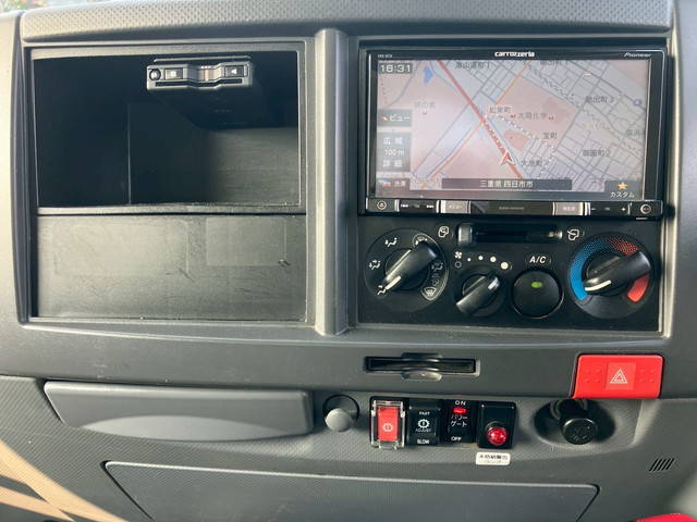 いすゞエルフアルミバン小型（2t・3t）[写真36]