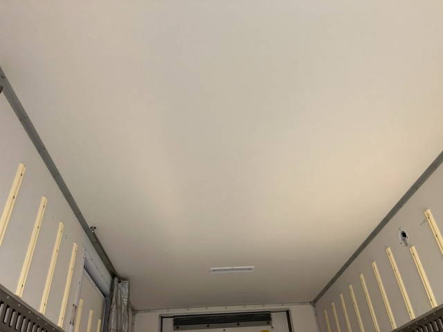 いすゞエルフ冷凍車（冷蔵車）小型（2t・3t）[写真14]