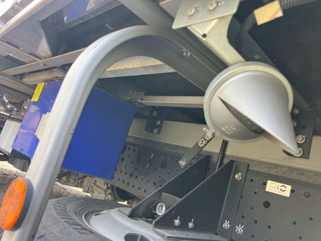 いすゞエルフ冷凍車（冷蔵車）小型（2t・3t）[写真26]