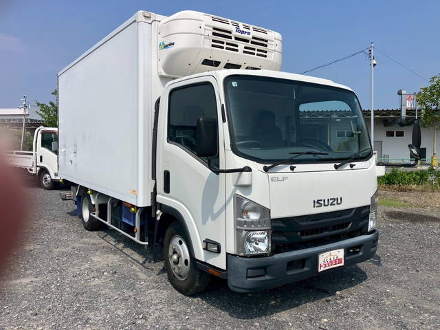 いすゞエルフ冷凍車（冷蔵車）小型（2t・3t）[写真03]
