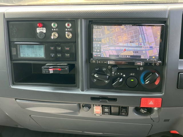 いすゞエルフ冷凍車（冷蔵車）小型（2t・3t）[写真36]