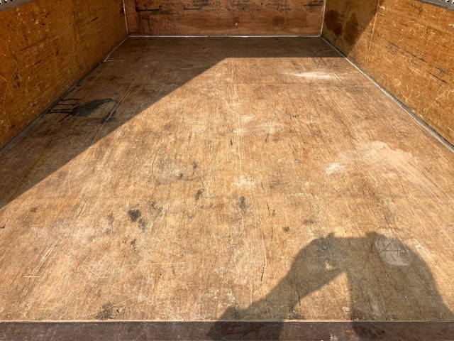 いすゞエルフアルミバン小型（2t・3t）[写真14]