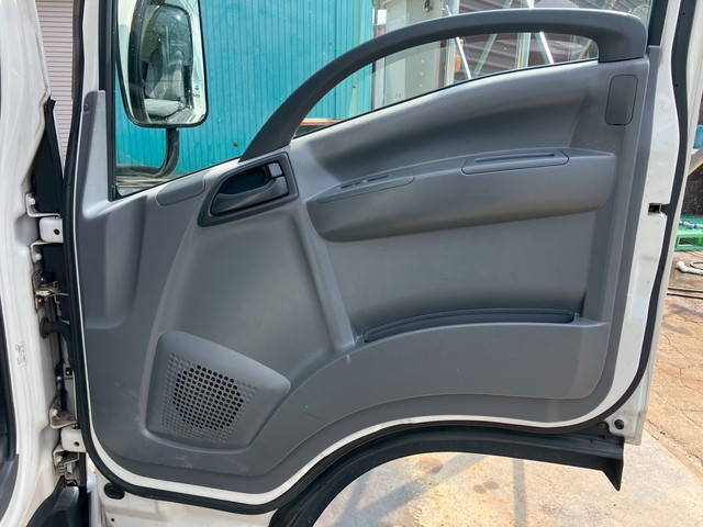 いすゞエルフアルミバン小型（2t・3t）[写真29]