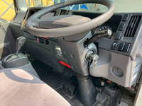 いすゞエルフアルミバン小型（2t・3t）[写真34]