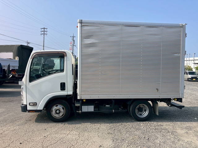 いすゞエルフアルミバン小型（2t・3t）[写真05]