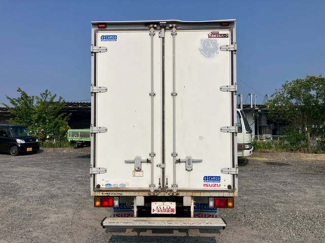 いすゞエルフアルミバン小型（2t・3t）[写真08]