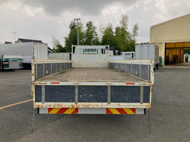 三菱ふそうキャンター平ボディ小型（2t・3t）[写真10]