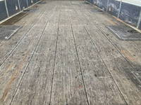 三菱ふそうキャンター平ボディ小型（2t・3t）[写真15]