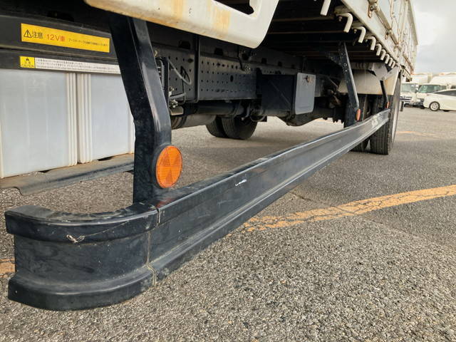 三菱ふそうキャンター平ボディ小型（2t・3t）[写真20]