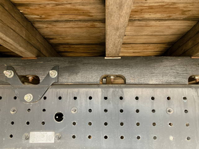 三菱ふそうキャンター平ボディ小型（2t・3t）[写真23]