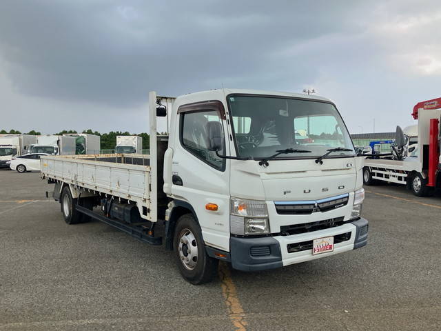 三菱ふそうキャンター平ボディ小型（2t・3t）[写真03]