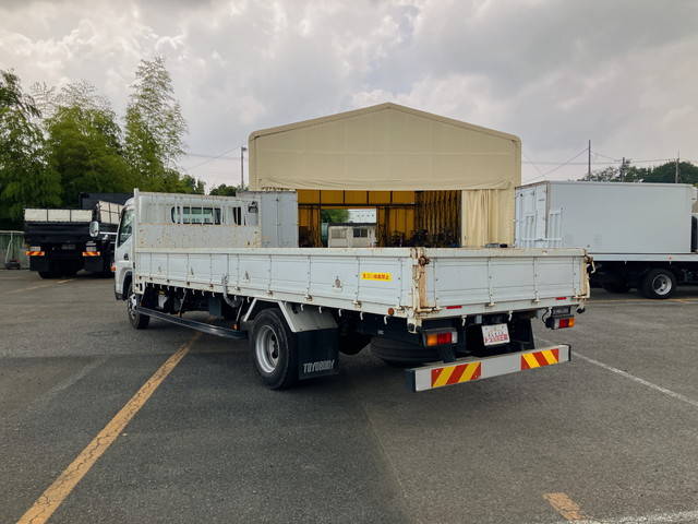 三菱ふそうキャンター平ボディ小型（2t・3t）[写真04]