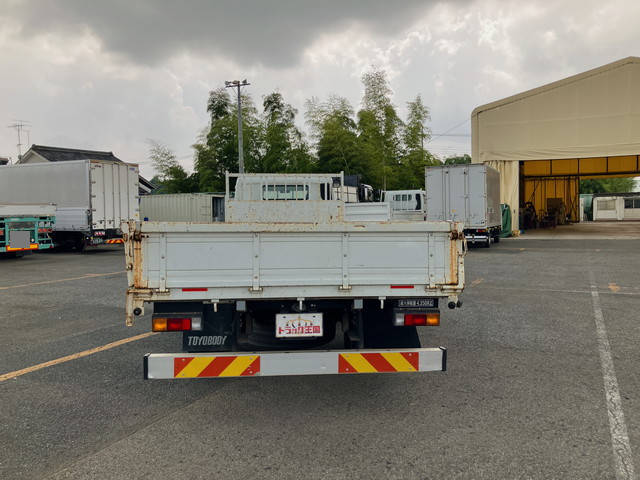 三菱ふそうキャンター平ボディ小型（2t・3t）[写真09]