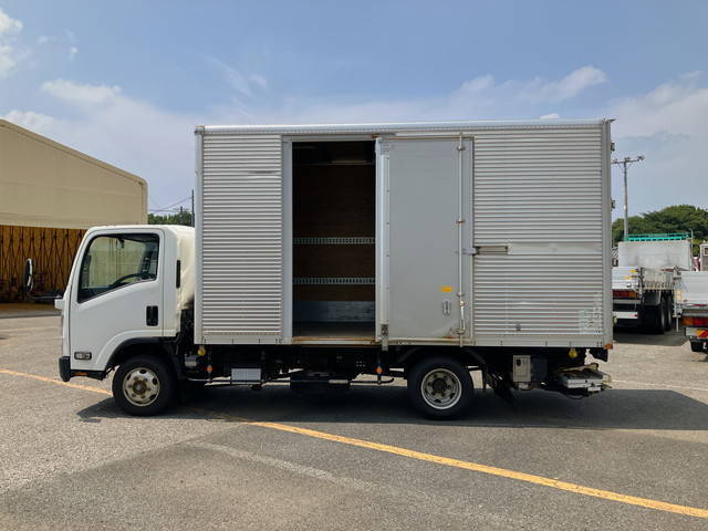 いすゞエルフアルミバン小型（2t・3t）[写真06]