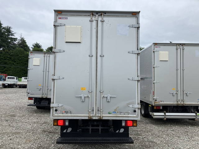 いすゞエルフアルミバン小型（2t・3t）[写真10]