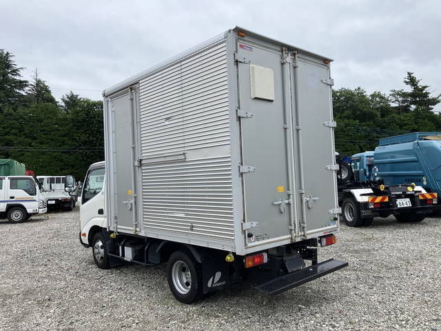 日野デュトロアルミバン小型（2t・3t）[写真04]