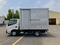 日野デュトロアルミバン小型（2t・3t）[写真06]