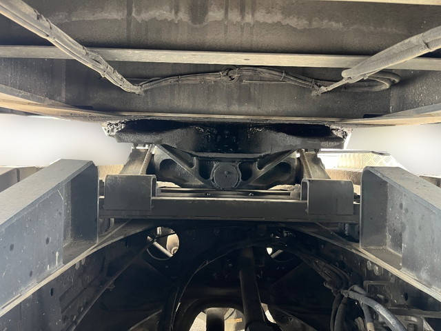 三菱ふそうスーパーグレートトレーラーヘッド（トラクターヘッド）大型（10t）[写真08]