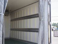 日野デュトロ冷凍車（冷蔵車）小型（2t・3t）[写真13]