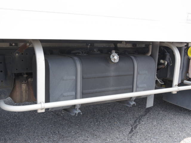日野デュトロ冷凍車（冷蔵車）小型（2t・3t）[写真17]