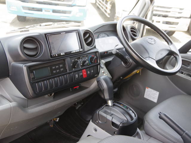 日野デュトロ冷凍車（冷蔵車）小型（2t・3t）[写真29]