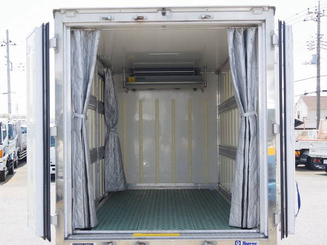 日野デュトロ冷凍車（冷蔵車）小型（2t・3t）[写真05]