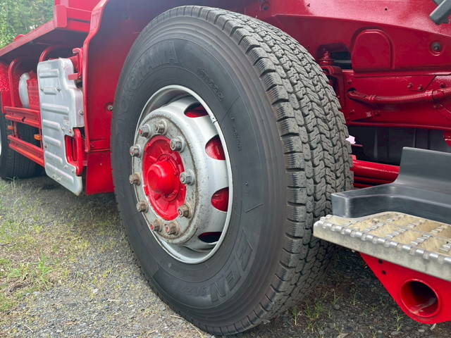 いすゞギガトレーラーヘッド（トラクターヘッド）大型（10t）[写真22]