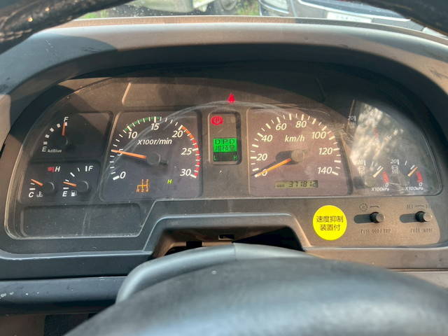 いすゞギガトレーラーヘッド（トラクターヘッド）大型（10t）[写真33]