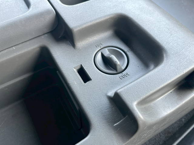 いすゞギガトレーラーヘッド（トラクターヘッド）大型（10t）[写真38]