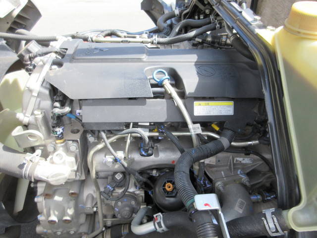 三菱ふそうキャンター平ボディ小型（2t・3t）[写真19]