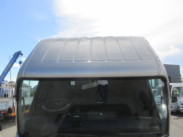 三菱ふそうキャンター平ボディ小型（2t・3t）[写真22]