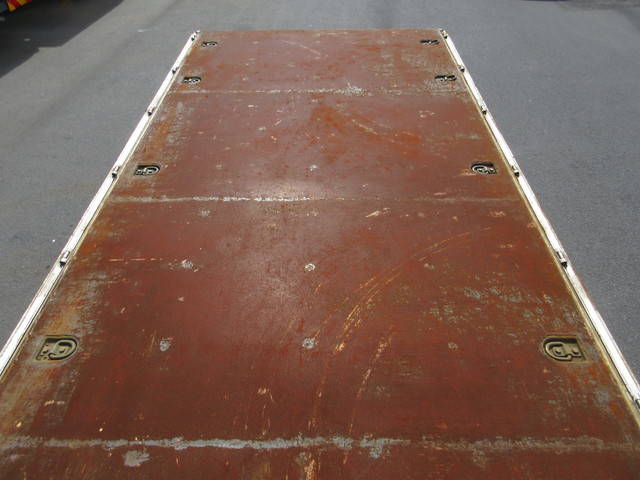 三菱ふそうキャンター平ボディ小型（2t・3t）[写真26]