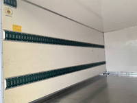 いすゞエルフパネルバン小型（2t・3t）[写真11]