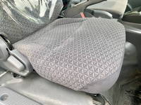 いすゞエルフパネルバン小型（2t・3t）[写真15]