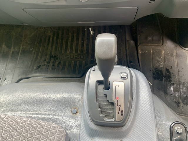 いすゞエルフパネルバン小型（2t・3t）[写真17]