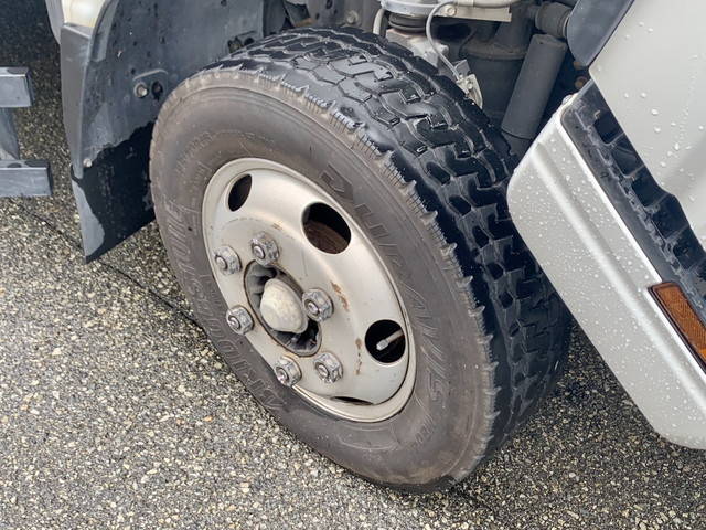 いすゞエルフパネルバン小型（2t・3t）[写真27]