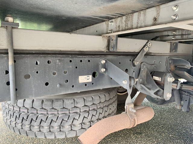 いすゞエルフパネルバン小型（2t・3t）[写真30]