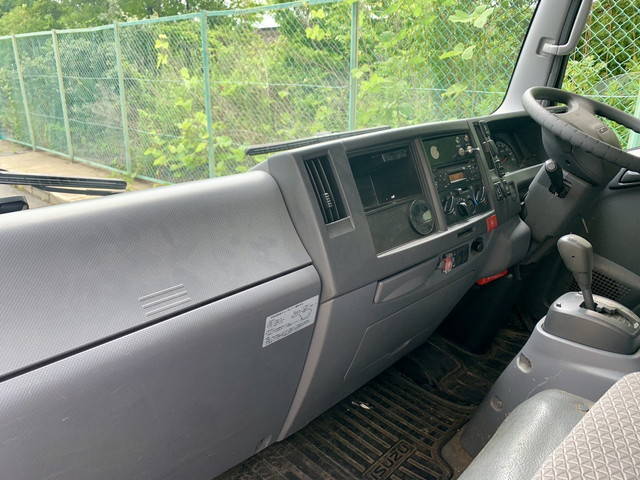 いすゞエルフパネルバン小型（2t・3t）[写真34]