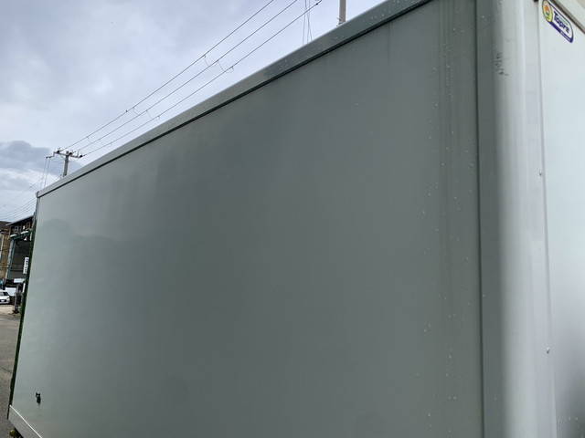 いすゞエルフパネルバン小型（2t・3t）[写真37]