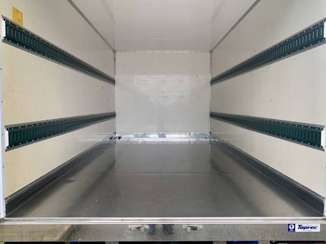 いすゞエルフパネルバン小型（2t・3t）[写真08]