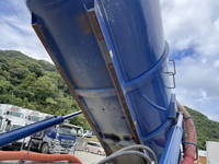 いすゞギガ汚泥吸引車大型（10t）[写真18]