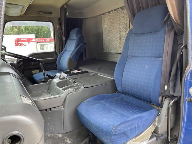 いすゞギガ汚泥吸引車大型（10t）[写真32]