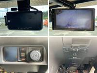 いすゞギガ汚泥吸引車大型（10t）[写真40]