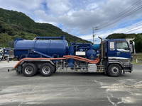 いすゞギガ汚泥吸引車大型（10t）[写真08]