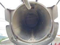 いすゞギガ汚泥吸引車大型（10t）[写真15]