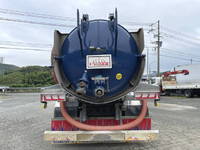 いすゞギガ汚泥吸引車大型（10t）[写真09]