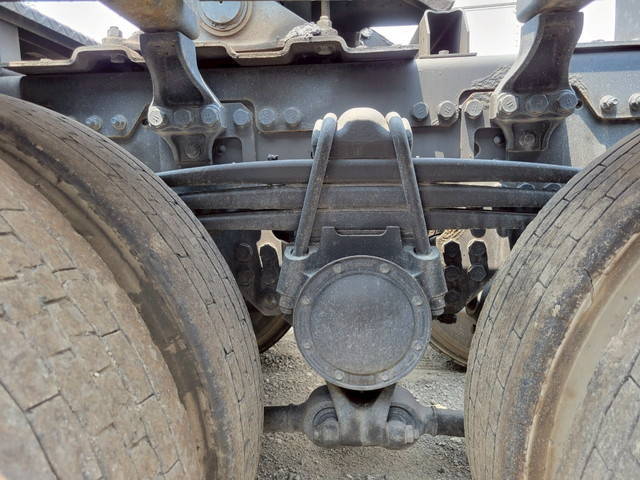 日野プロフィアトレーラーヘッド（トラクターヘッド）大型（10t）[写真16]